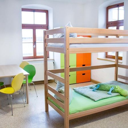 Teichcamp Hostel Grosshartmannsdorf Buitenkant foto