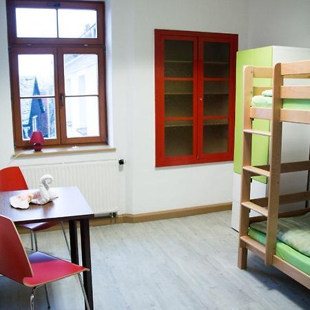 Teichcamp Hostel Grosshartmannsdorf Buitenkant foto