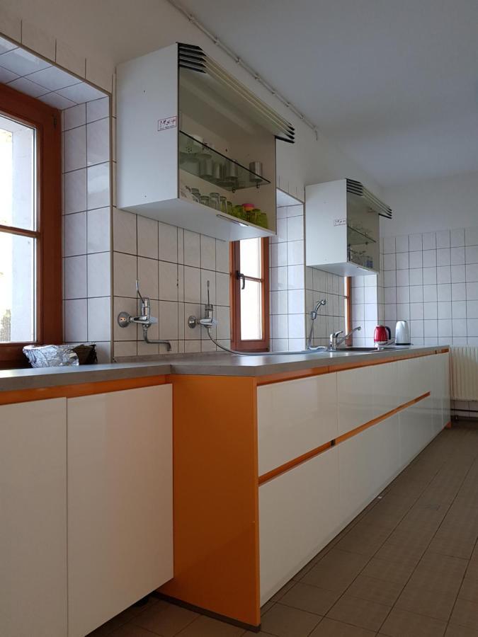 Teichcamp Hostel Grosshartmannsdorf Buitenkant foto